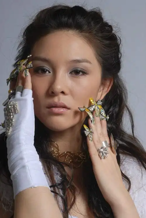 影视美女明星-----郑焱今(郑敏)秀雪嫩肌肤