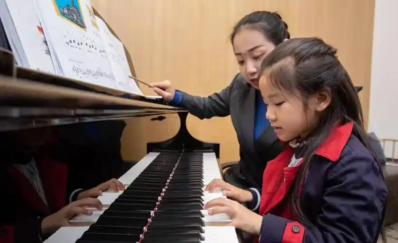 郑州瀚朴音乐一对一钢琴课