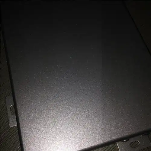 氟碳铝单板 - 亮黑色