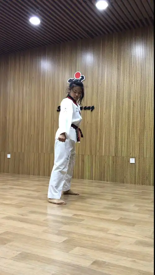 跆拳道#旋风少女无影脚