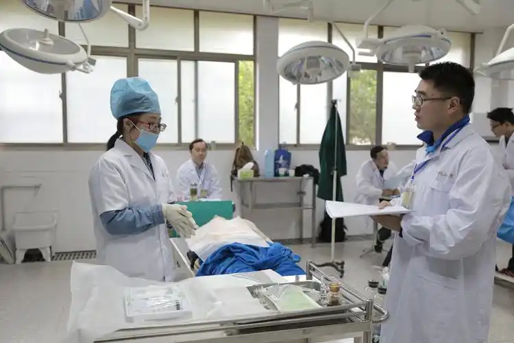 【本科麻醉专业考生报考临床执业医师需要符合哪些条件】