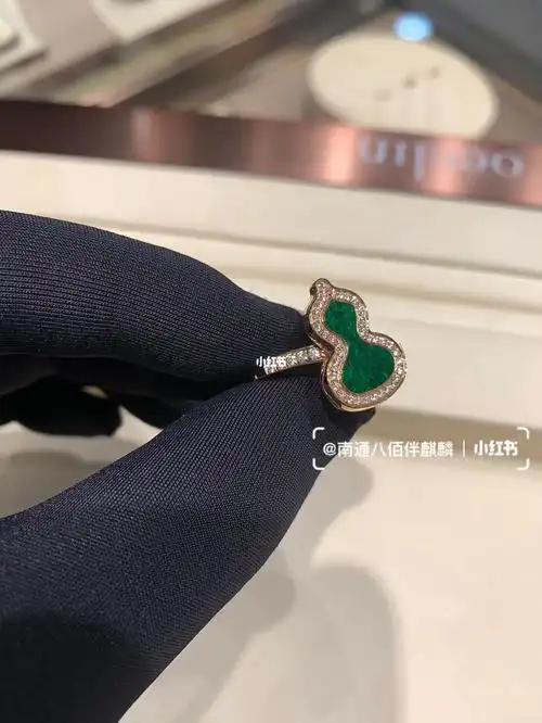 年少不知翡翠香qeelin翡翠葫芦戒指