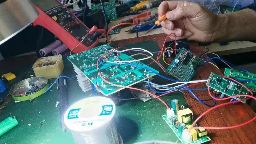 电动车充电器改可调电源0—90