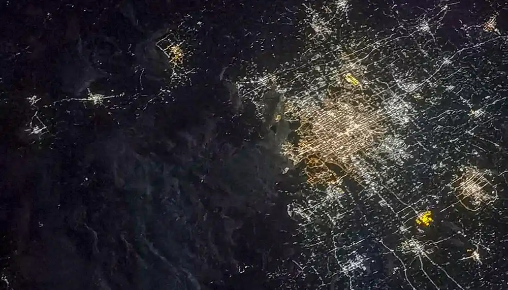 「图集」绝美!中国航天员从太空拍摄的北京夜景