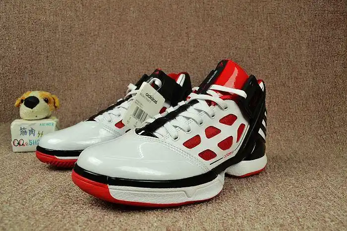 adidas adizero rose 2.0 罗斯最新 白黑红 40~~~45码 649裸
