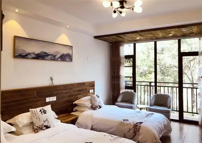 农家乐哪家好过云山居民宿 民宿位于神仙居5a级名胜风景区山脚下,四面