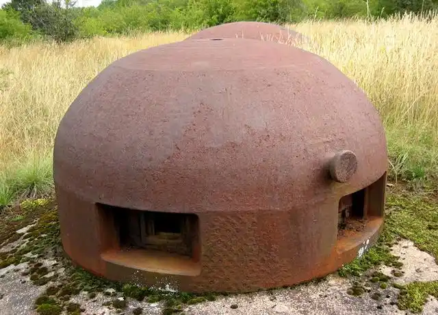 如果没有重武器要如何打败它?看看几款马奇诺防线的钢铁堡垒