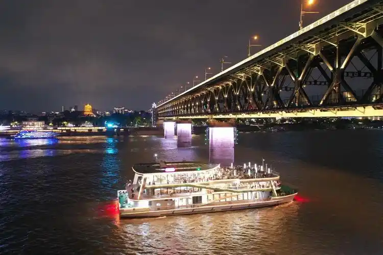 中高考考生,武汉两江游览邀你免费游览 | 极目新闻