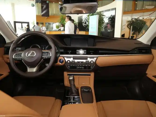 【2015款雷克萨斯es300h 舒适版_中控区_1/74张图片】_汽车图片大全