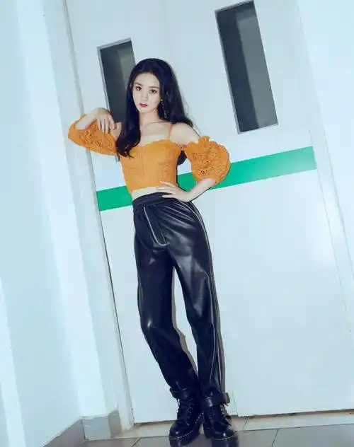 夏日穿衣好好学学赵丽颖,气质高级又减龄,辣妈也能拥有少女感