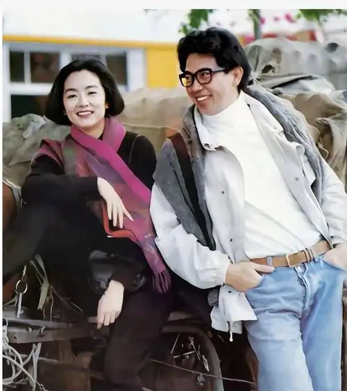 殊不知这一切都被秦汉的妻子看在眼里,没认识林青霞之