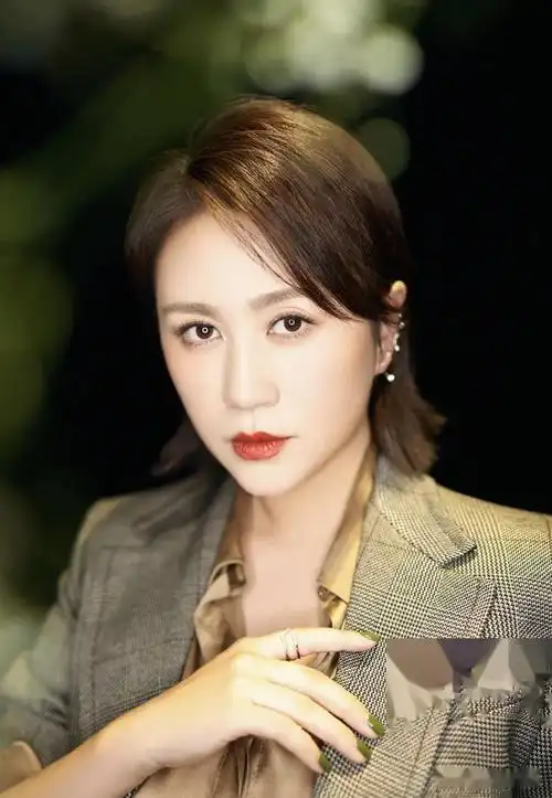 马丽:国家级演员31年仍幸福满满