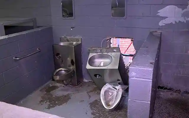 年薪12万,他还是不同意子女干这工作