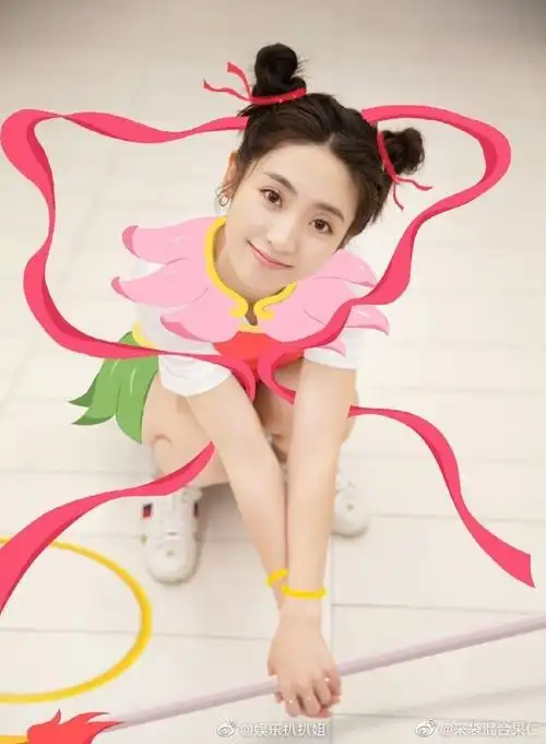 女明星哪吒头造型