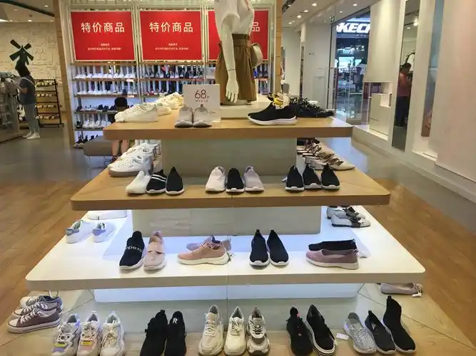 好久没有逛热风,今天一看居然这么便宜!鞋子68折后再折!