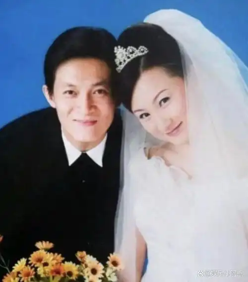 杨志刚被过继给舅舅哥哥因为愧疚捧他成名生母去世也没喊妈