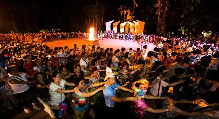 西双版纳 曼听公园门票 湄公河之夜·曼听篝火晚会 (逛傣王御花园