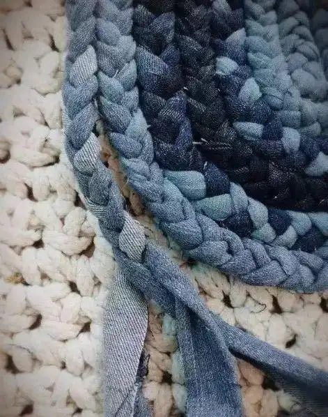 旧牛仔改造成地毯美观个性又实用