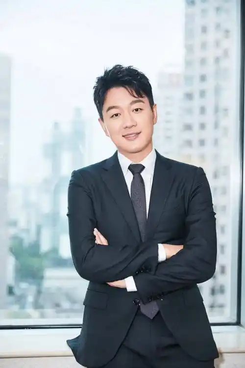 一直"被高估"的实力派演员,表面看演技很牛,细扒其实一言难尽