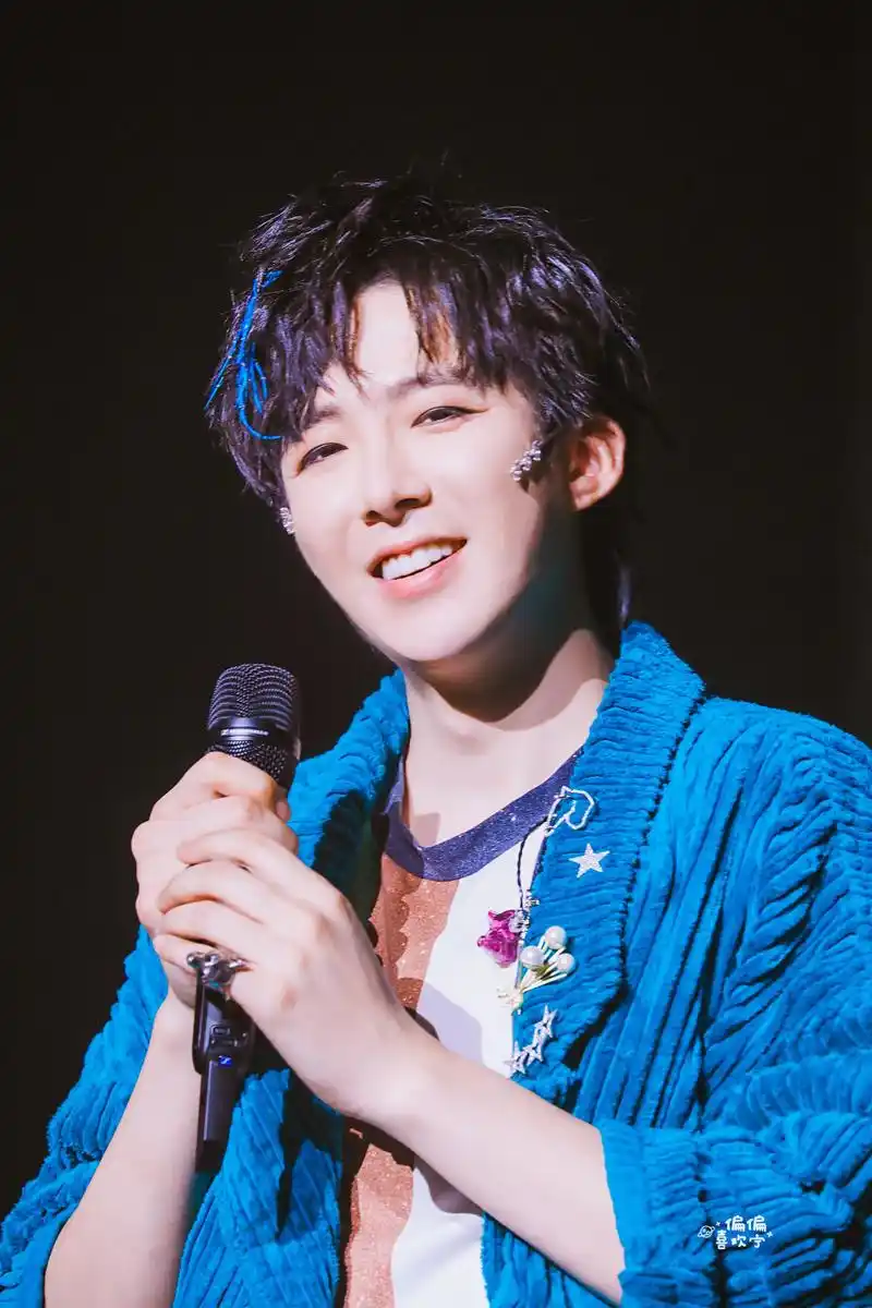 刘宇宁治愈的笑绝对是加分项啊啊啊啊啊, 满分十分再加一分不怕你骄傲