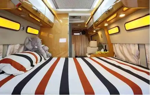 这款福特房车卖40万值不值?