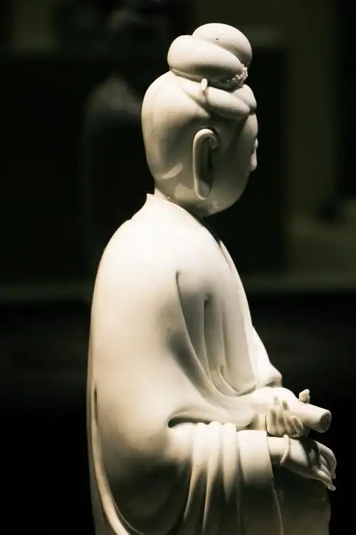 景德镇青白釉瓷塑观音菩萨像南宋11271279年