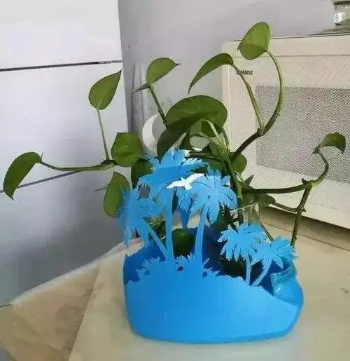 这个像啥呢~~创意花瓶创意花瓶要是觉得这些都还难,给你个最简单的