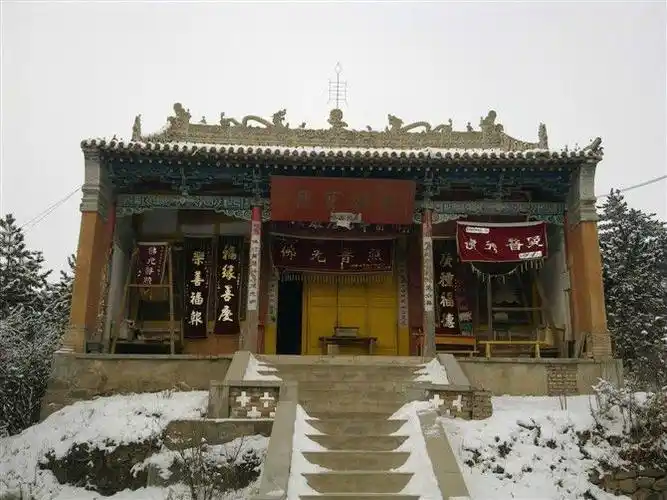 关于古孤竹国伯夷叔齐首阳山隐居采薇,扣马相谏,不