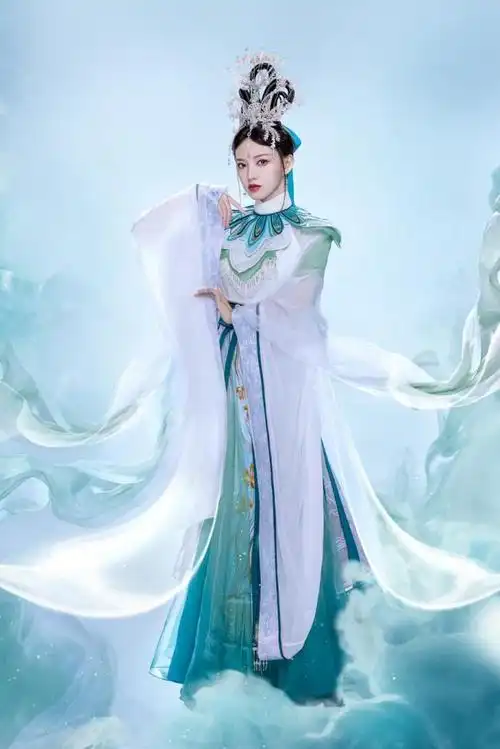 回顾20位女明星在盘子女人坊镜头下的古风之美(3)