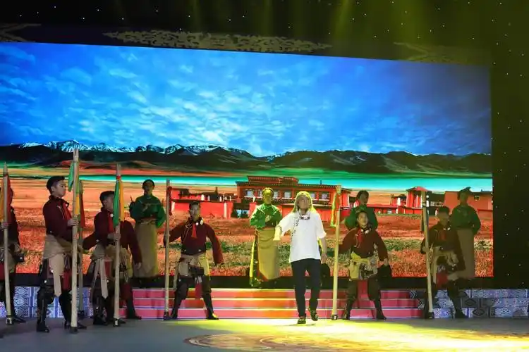 安多藏语卫视春节期间节目精彩纷呈_专场_天乐_舞蹈