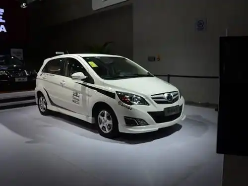 北汽e130将正式亮相【汽车点评 原创 资讯】编辑点评:北京汽车e130