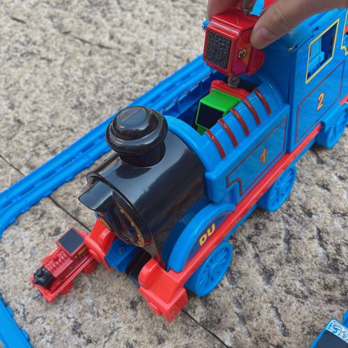 儿童电动轨道小火车玩具复古火车头套装男孩汽车模型宝宝益智