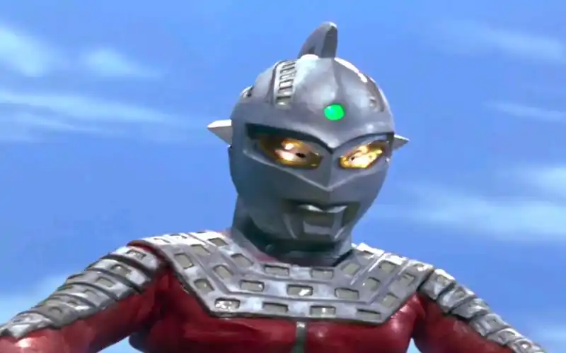 赛文奥特曼一直在追打我