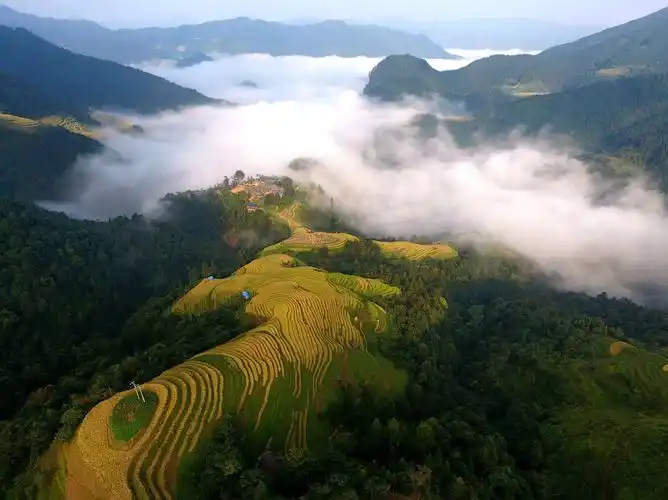 67黔东南榕江月亮山