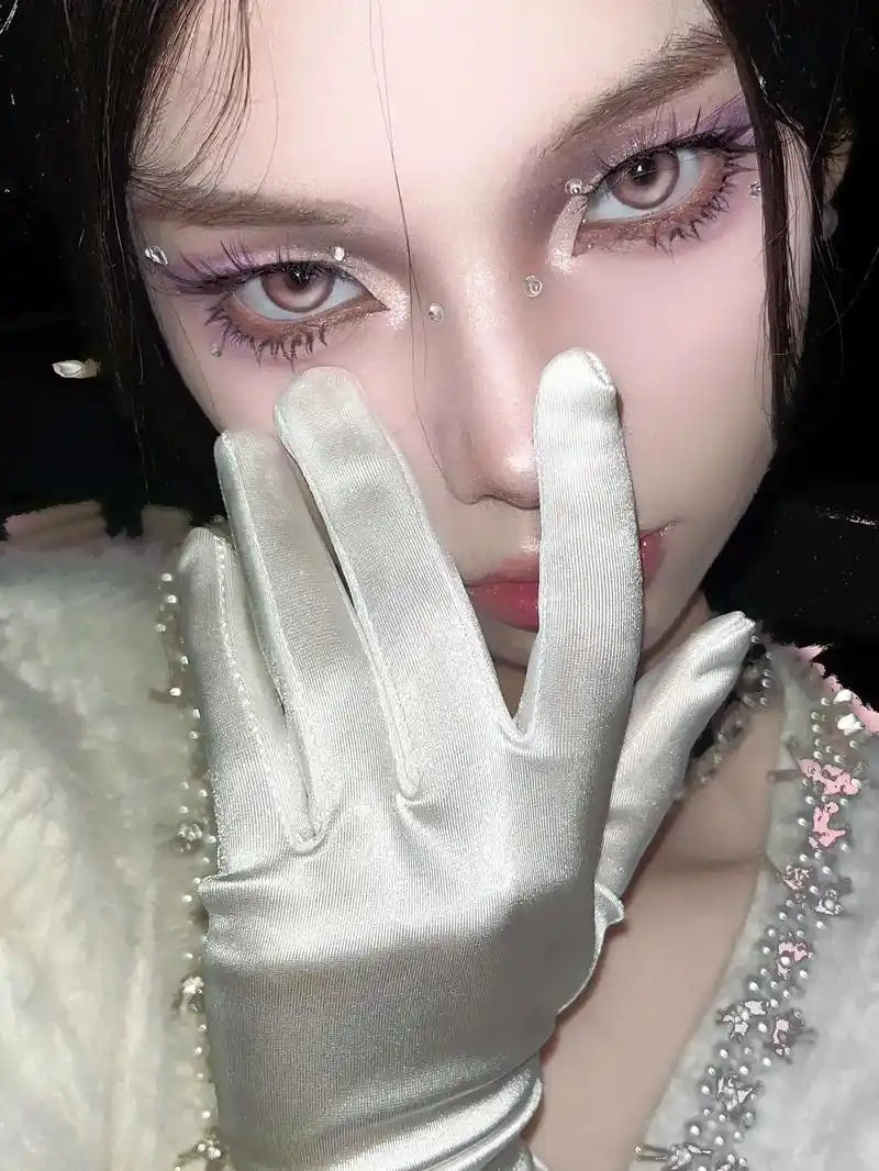 可不是小白花#妆容分享 #人鱼妆 #妆教 - 抖音