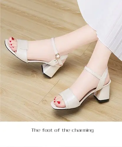 头层牛皮凉鞋女2020夏季新款真皮女鞋露趾粗跟高跟鞋鞋 一字式扣带