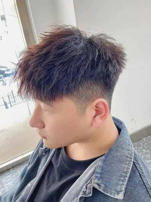 石家庄男士烫发纹理烫烟花烫钢夹烫