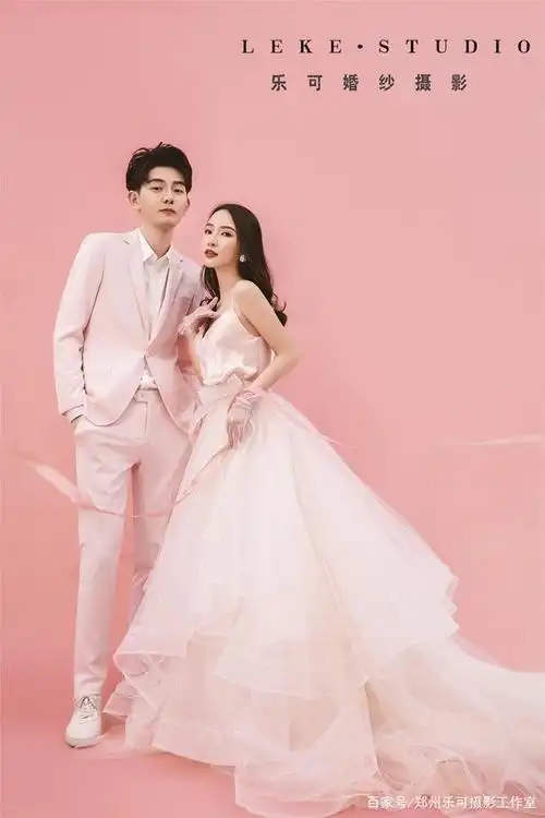 粉色系婚纱照,是心动的感觉!