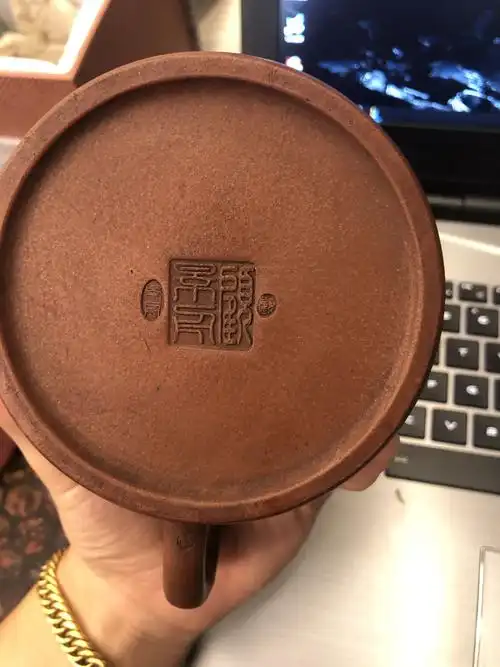 顾景舟款紫砂壶求鉴定