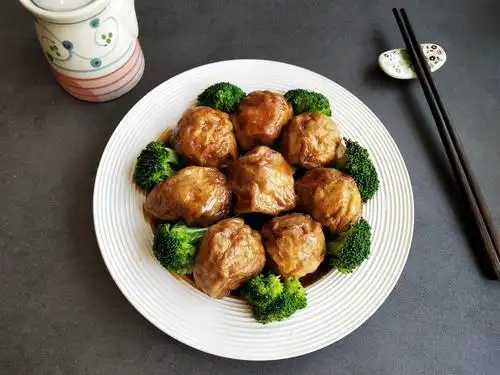 油面筋酿肉12步大概60分钟煮咸鲜味