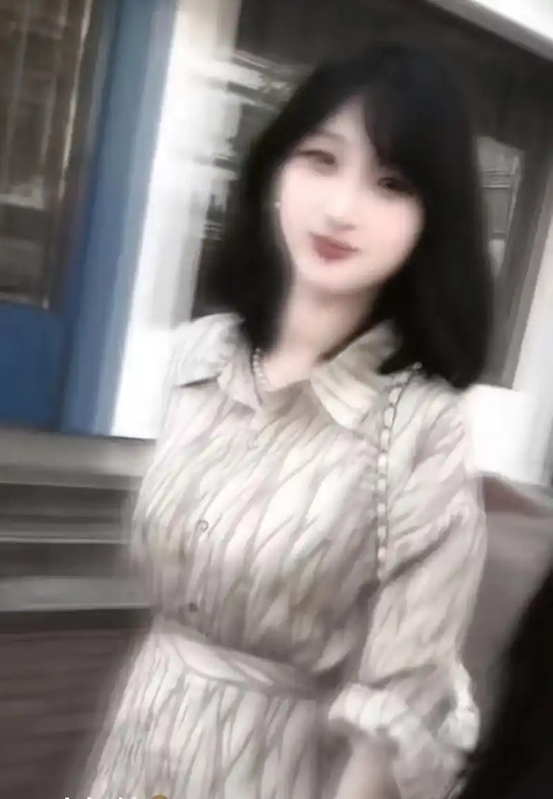 旭旭宝宝 到底谁才是大马猴的初恋啊#韩茜茜本人照片  - 抖音