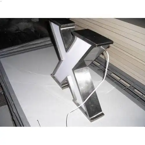 产品名称:白钢翻边字