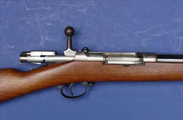 汉阳造88式毛瑟步枪,1896年汉阳兵工厂开始制造,1899江南制造局也开始