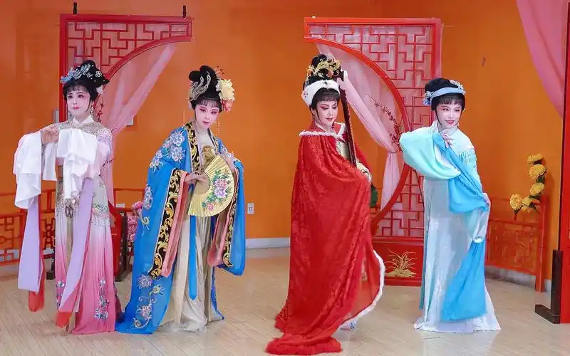 【越剧】四美咏月-集体版