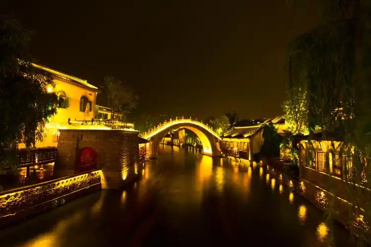 古北水镇雨天人山人海不怎么想按快门凑合看吧