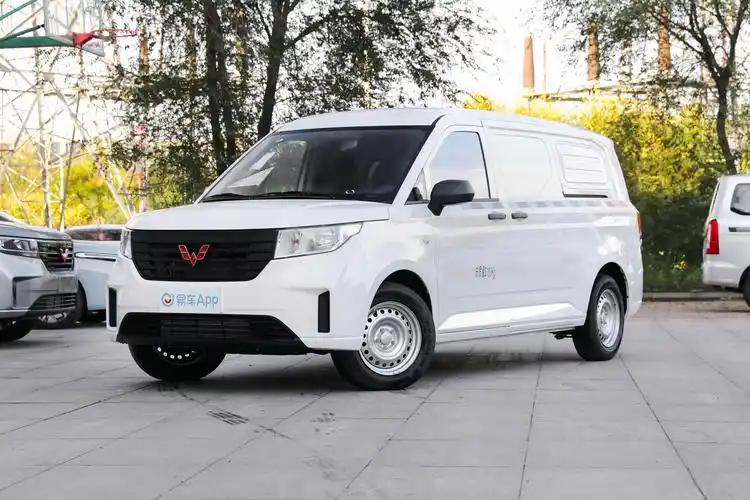 2021款五菱征程15t手动舒适型封窗车