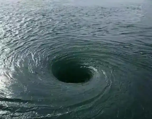 深海恐惧症胆寒的5张图图2看的腿软能看完敬你是条汉子