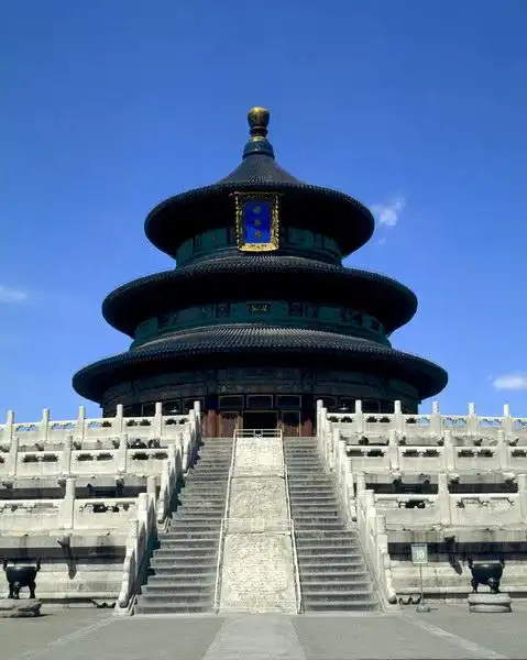 青年投票最美中国建筑 鸟巢位列第四(组图)