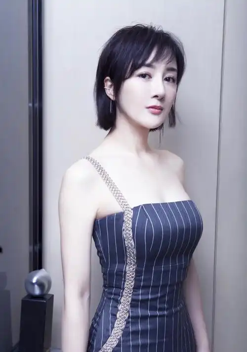 李依晓
