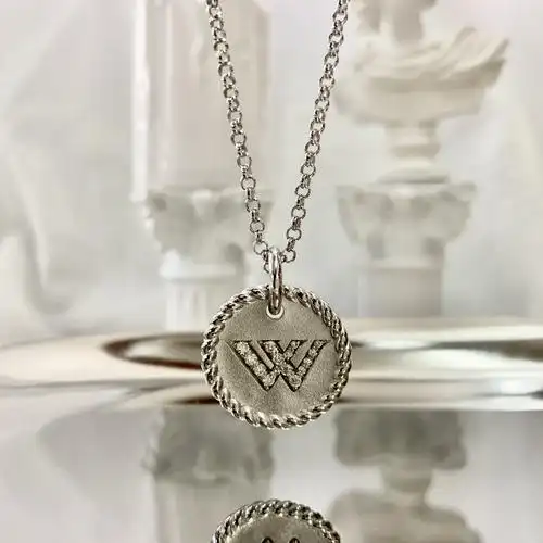 字母汪铎同schawlow肖洛logo钻石吊坠礼物银色ns项链